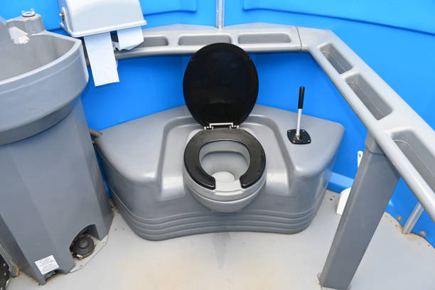 Best Porta potty delivery and setup  in Robinson, IL